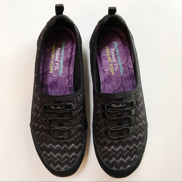 Skecher’s Relaxed Fit Memory Foam shoe. - Picture 1 of 4